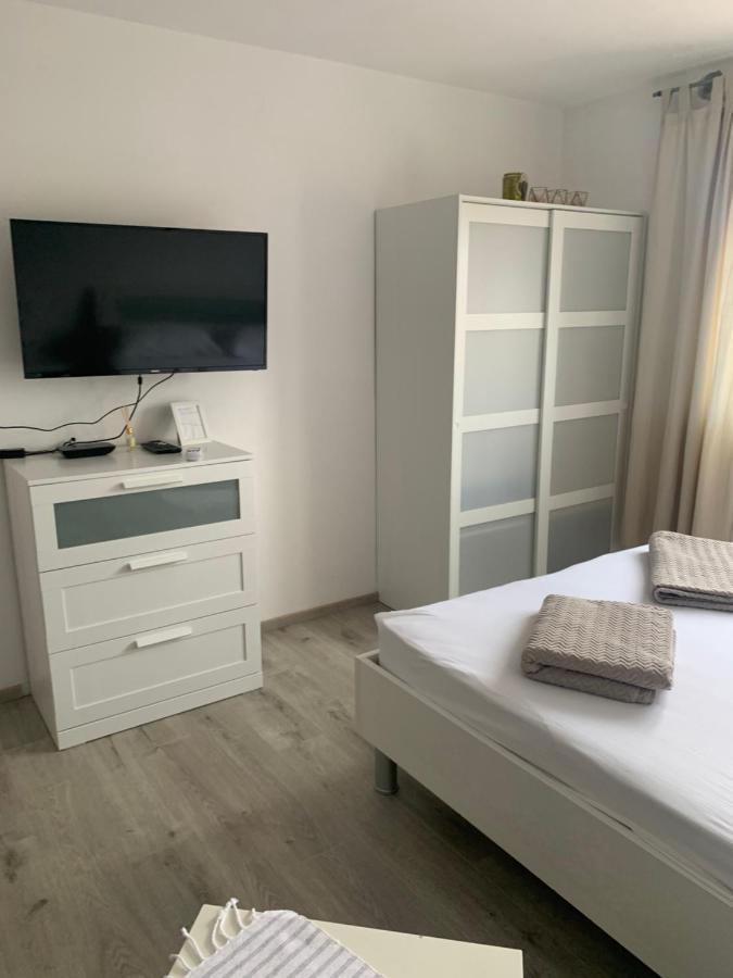 Sanela- Apartman Za Bezbrizan Odmor Crikvenica Exterior photo